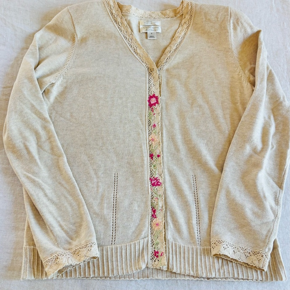 Vintage Christopher & Banks embroidered cardigan size S dainty preppy - Picture 6 of 9